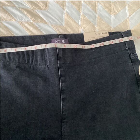 NWT NYDJ size 12 - 16 black pull on stretch jeans bootcut, elastic waistband - Picture 8 of 11